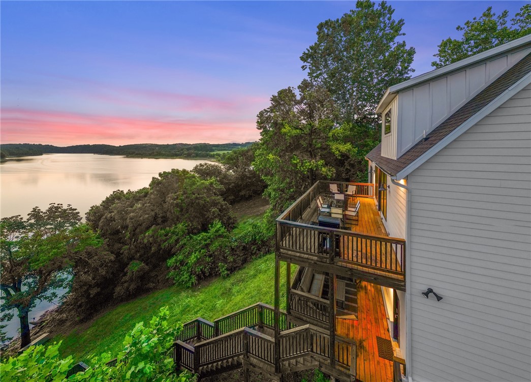 Shady Cove Sub - Residential