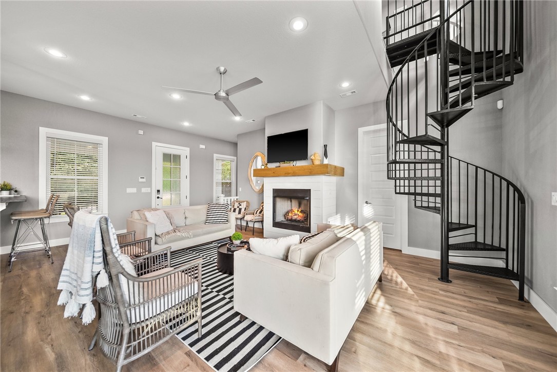 Shady Cove Sub - Residential