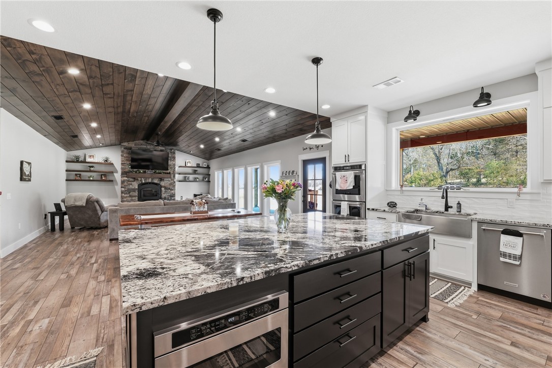 Vaughn Estates - Residential