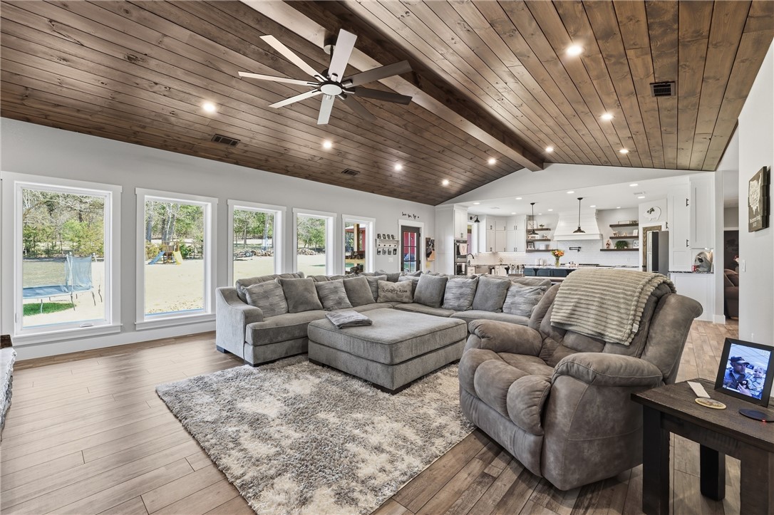 Vaughn Estates - Residential