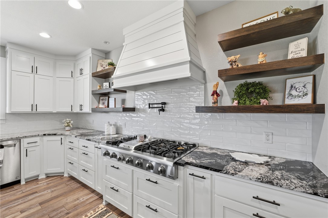 Vaughn Estates - Residential