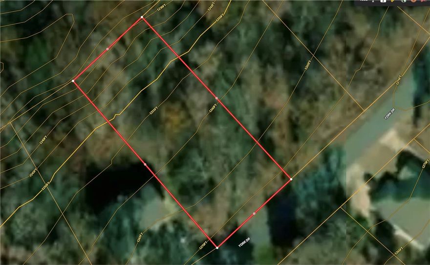 Lovely lot for a new build. Gently slope to back, New builds around. Easy access.