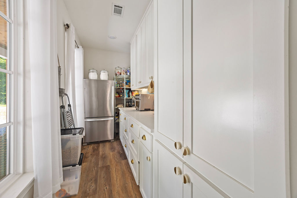 n / a - Residential