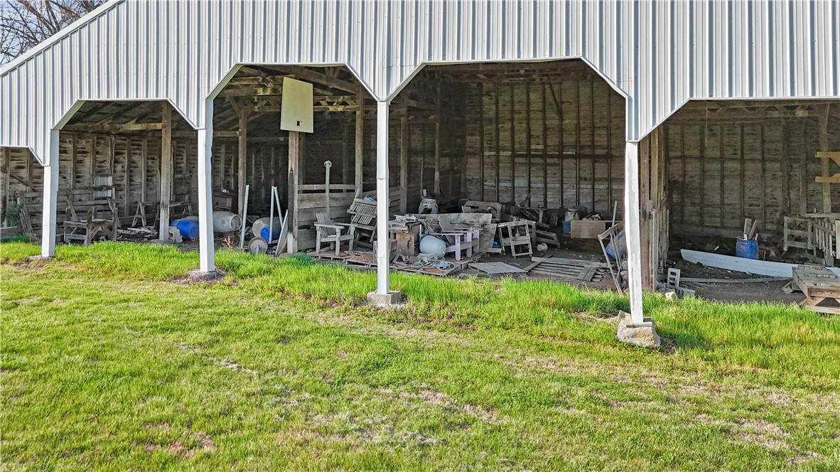22057 State Hwy 37 - Photo 4