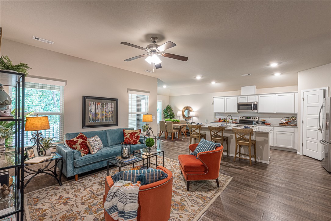 Providence Village Ph Iii Bentonville - Residential