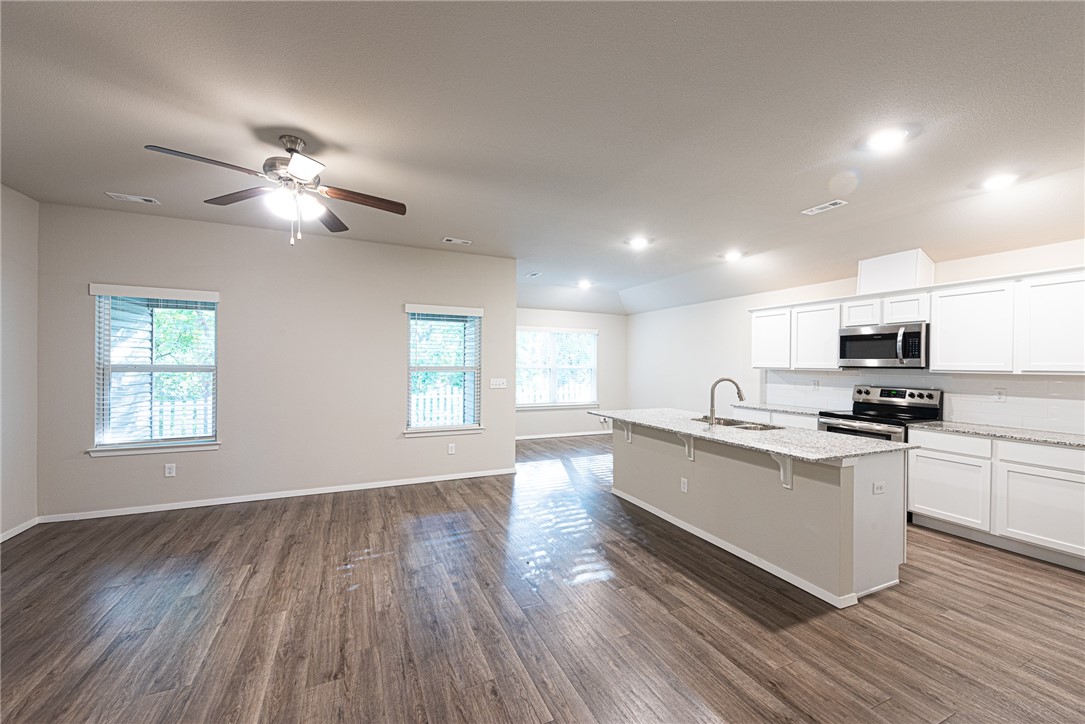 Providence Village Ph Iii Bentonville - Residential