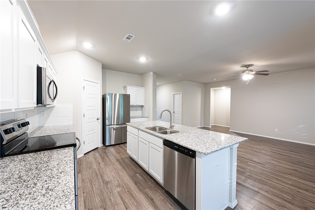 Providence Village Ph Iii Bentonville - Residential