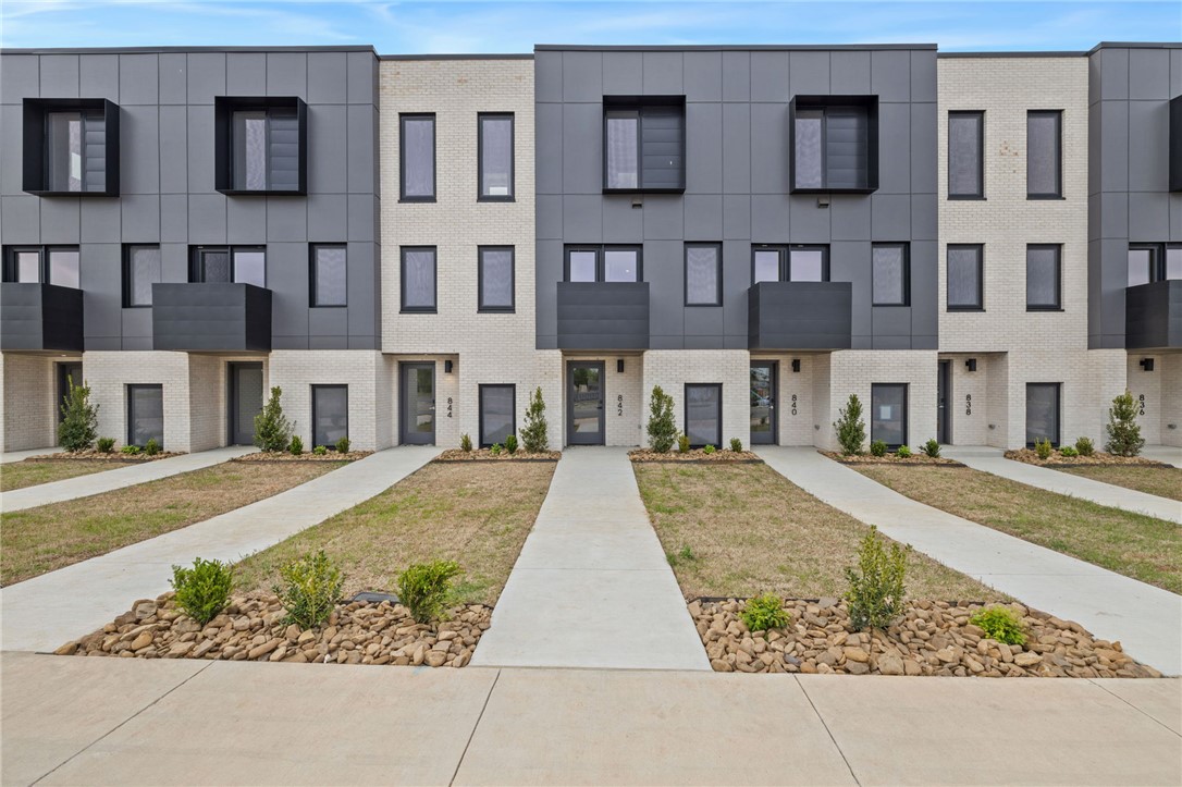 Lightbox At Market Bentonville - Residential