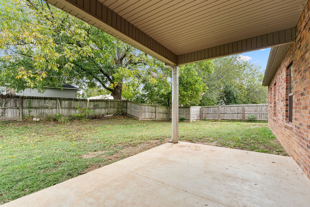 PH I THE WOODLANDS - Residential Lease