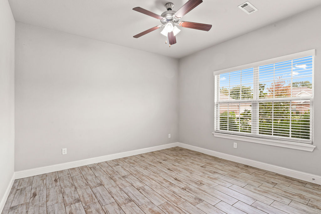 PH I THE WOODLANDS - Residential Lease