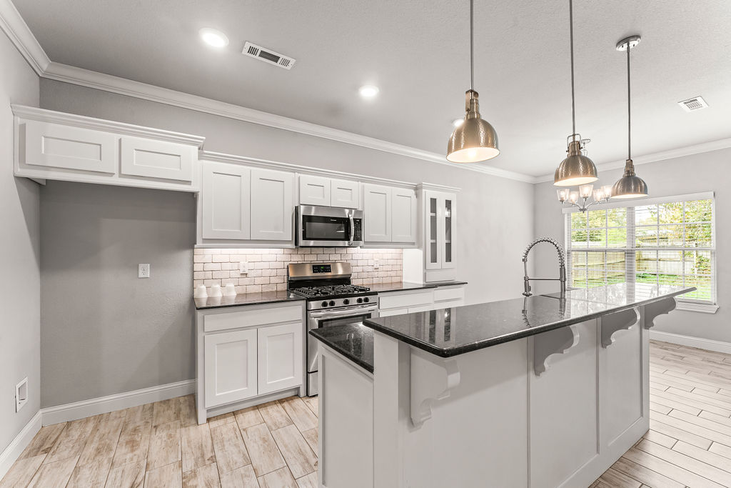 PH I THE WOODLANDS - Residential Lease