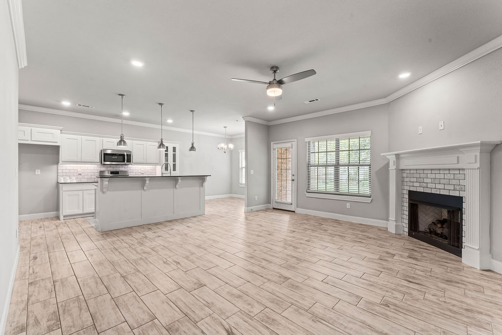 PH I THE WOODLANDS - Residential Lease