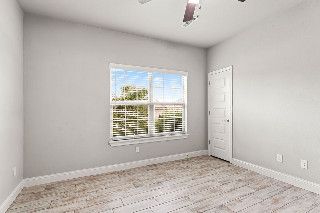 PH I THE WOODLANDS - Residential Lease