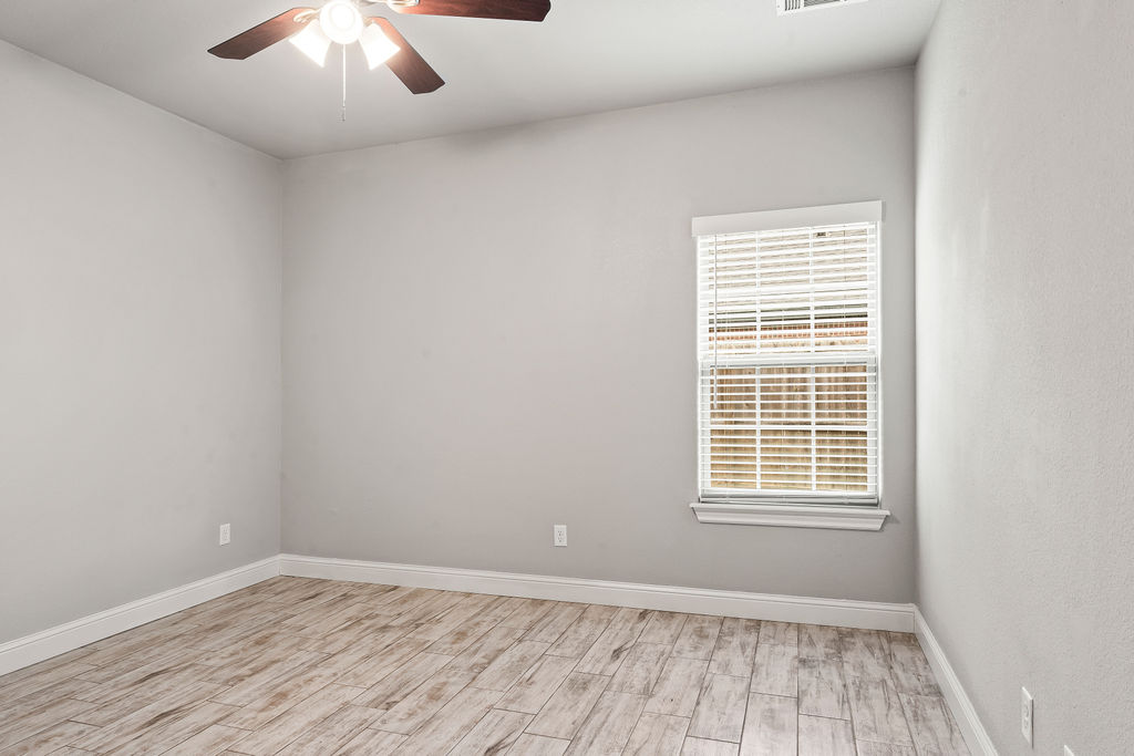 PH I THE WOODLANDS - Residential Lease