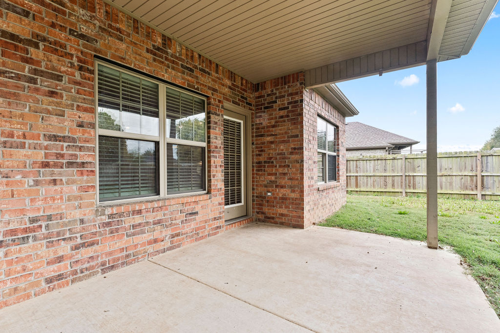 PH I THE WOODLANDS - Residential Lease