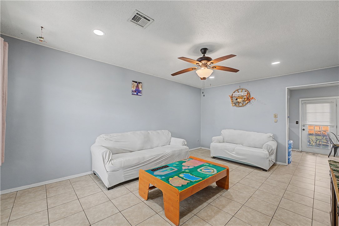 Banz 5th Add Rogers - Residential