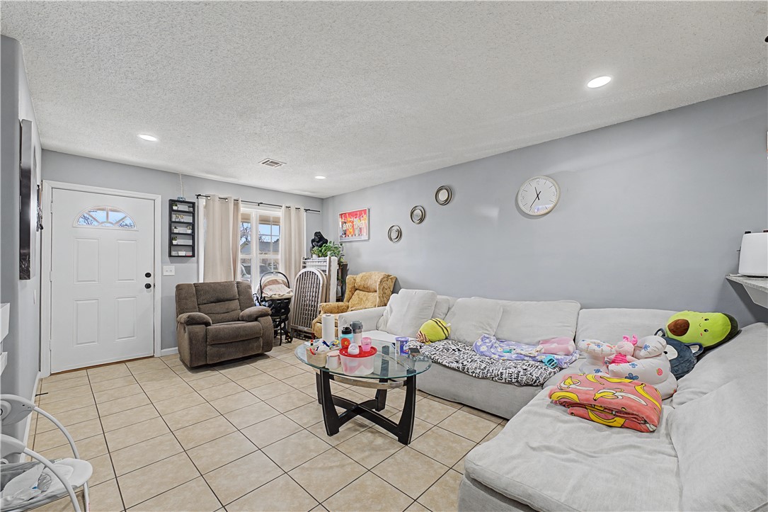 Banz 5th Add Rogers - Residential