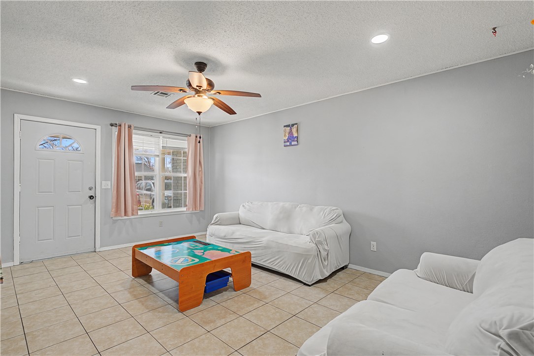 Banz 5th Add Rogers - Residential