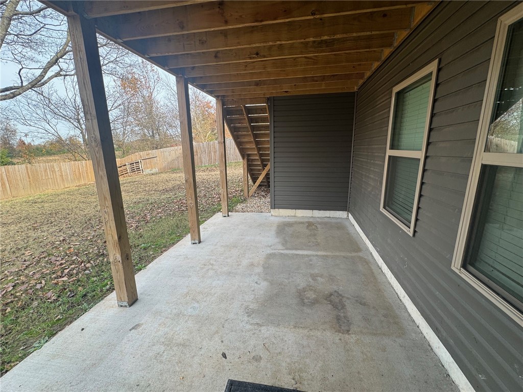 Rustic Flats Sub Gentry - Residential Lease