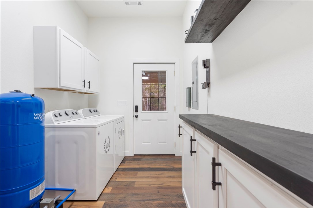 Hickory Hills - Residential