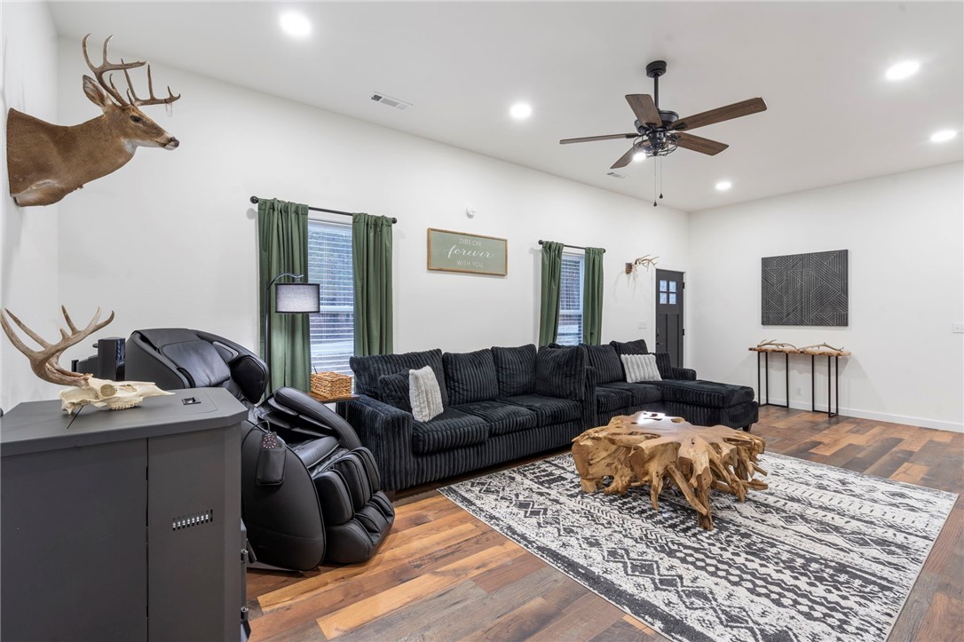 Hickory Hills - Residential