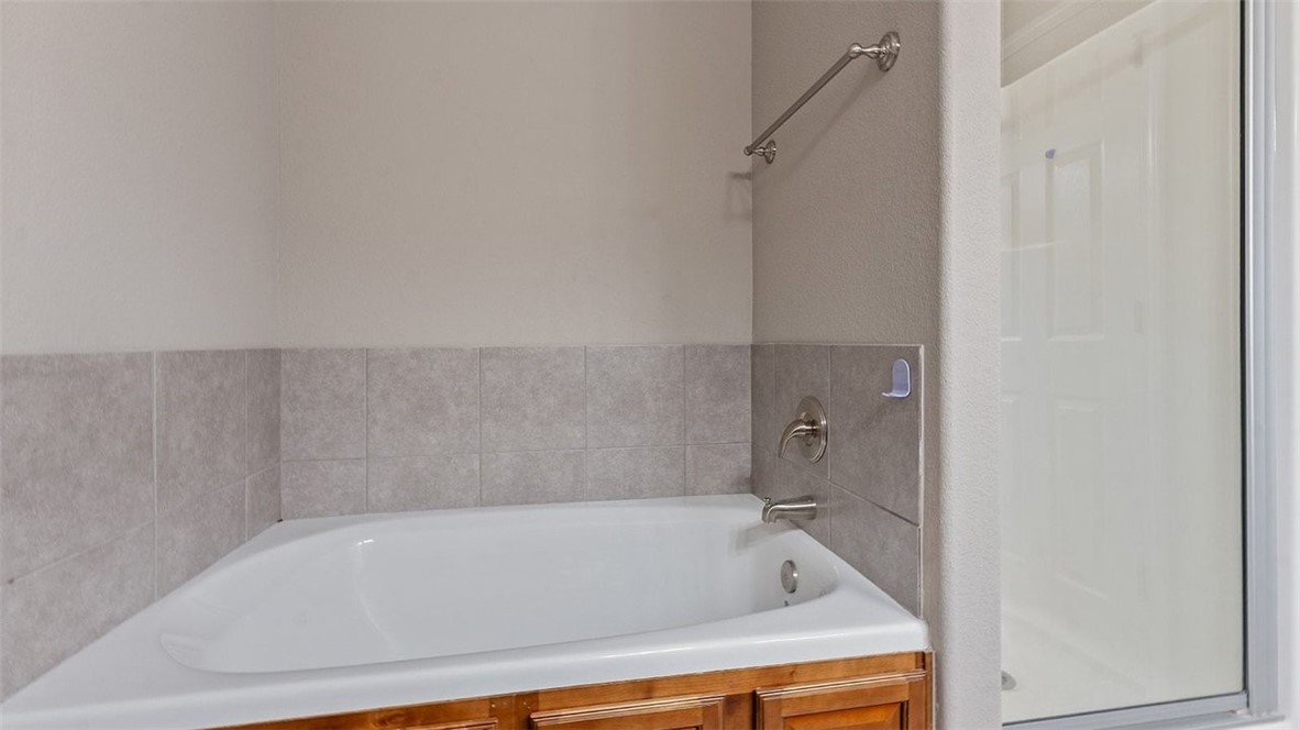 Coves Ph I - Residential Lease