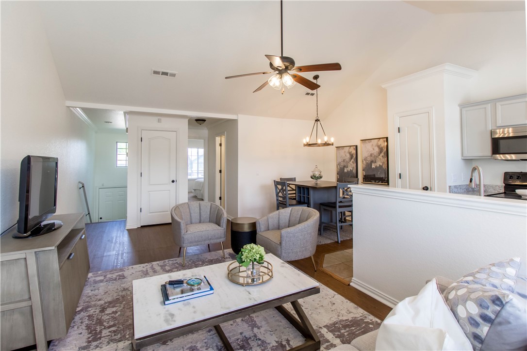 9-16-30 FAYETTEVILLE OUTLOTS - Residential Income