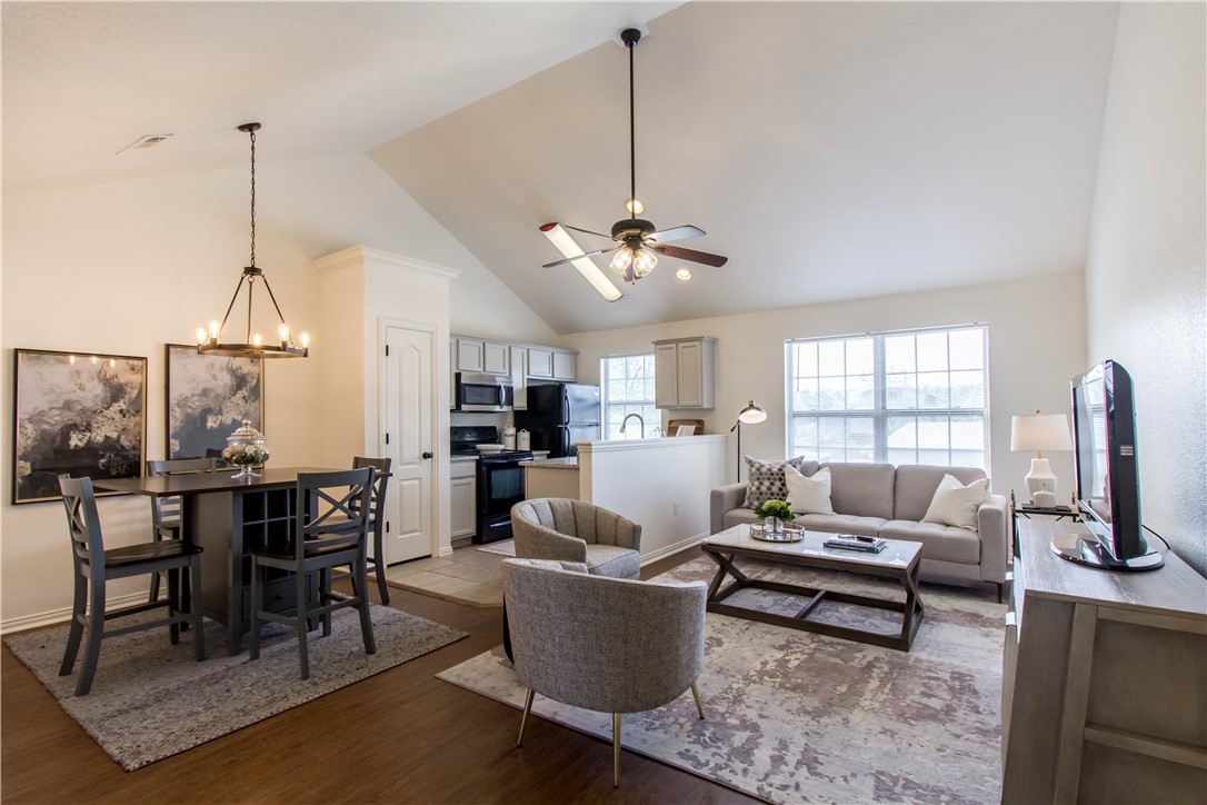 9-16-30 FAYETTEVILLE OUTLOTS - Residential Income