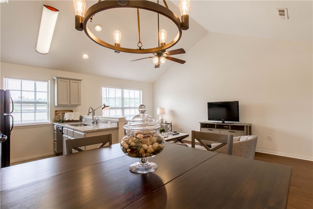 9-16-30 FAYETTEVILLE OUTLOTS - Residential Income