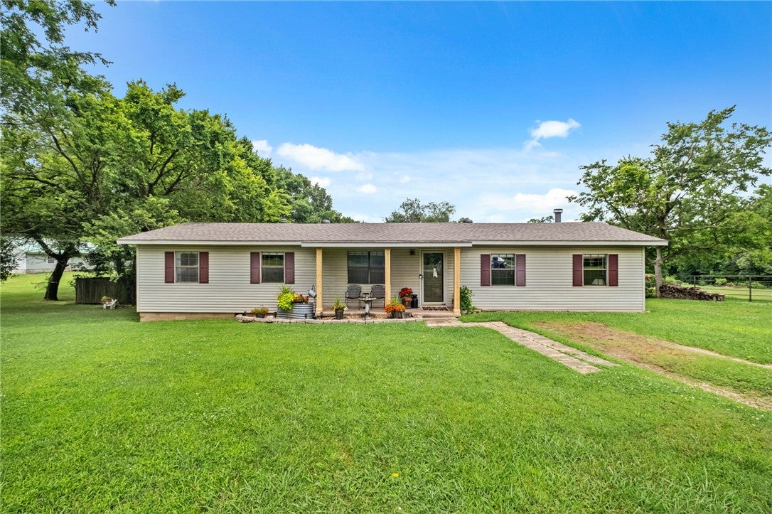 4270 Reed Avenue - Photo 2