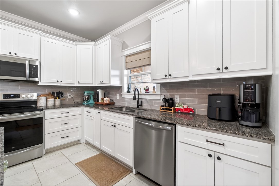 Hickory Meadows Sub Ph 3 - Residential