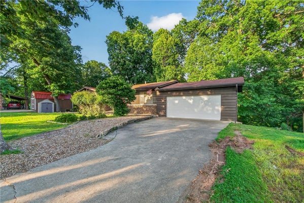 9384 GRIMES DR, ROGERS, AR 72756 - Image 492eb8cf27ccb9bfffb4ea0121fba931/3482855942