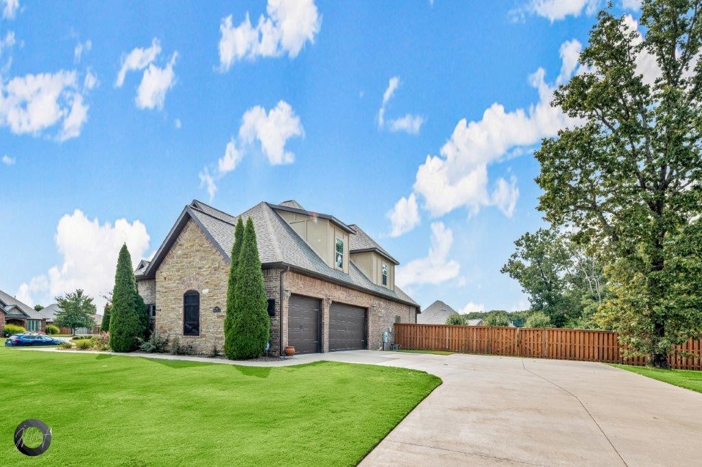 Angel Falls - Residential