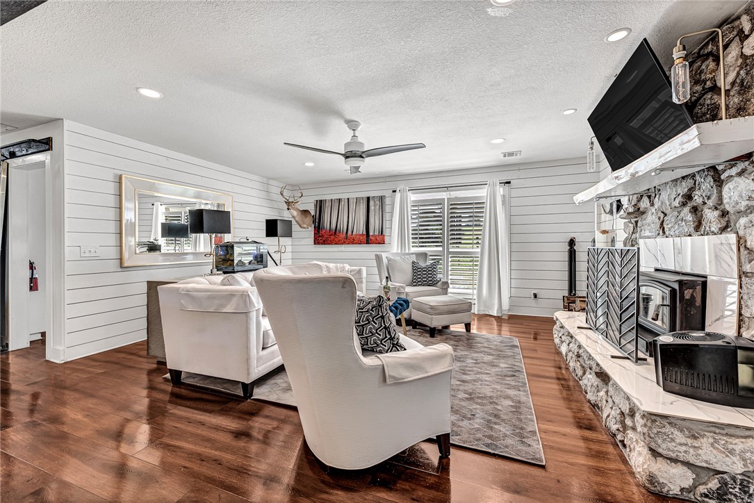 34-19-31-BENTONVILLE - Residential