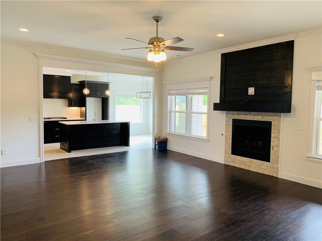 Creekside Sub Ph 2 Centerton - Residential Lease