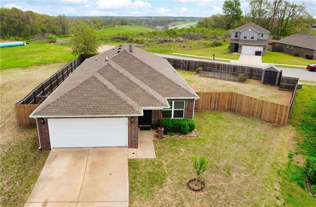 Fantastic location & an excellent price for this lovely all-brick 3 BR/2 BA home on a quiet cul-de-sac. Centrally situated near major routes (I-612, I-49, Hwy 112), airport, Willis Shaw Elementary School, Shaw Family Park, & community amenities including a pool, clubhouse, baseball diamond, & basketball court.
This inviting home features an open-concept living room, kitchen, & dining area with upgraded 9' ceilings. The spacious kitchen includes a deep single-basin sink, soft-close cabinets, & a walk in pantry with adjustable shelving. In the primary bedroom en-suite, youāll find a walk-in closet & a built-in, floating desk, perfect for productivity or creative projects.
Outside, create cherished moments in the delightful backyardācomplete with a wooden cedar privacy fence, an enclosed garden area, & plenty of space to entertain or play. The 14ā x 24ā deck, partially covered, is an excellent space for relaxation. Act quicklyāthis prime home wonāt last long! See attached updates.