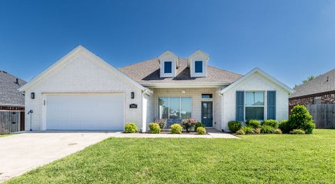 Photo of 3581 Avon Avenue, Springdale, AR 72764 (MLS # 1352540)