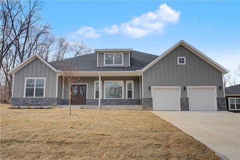 Photo of 29 Selkirk Drive, Bella Vista, AR 72714 (MLS # 1347077)