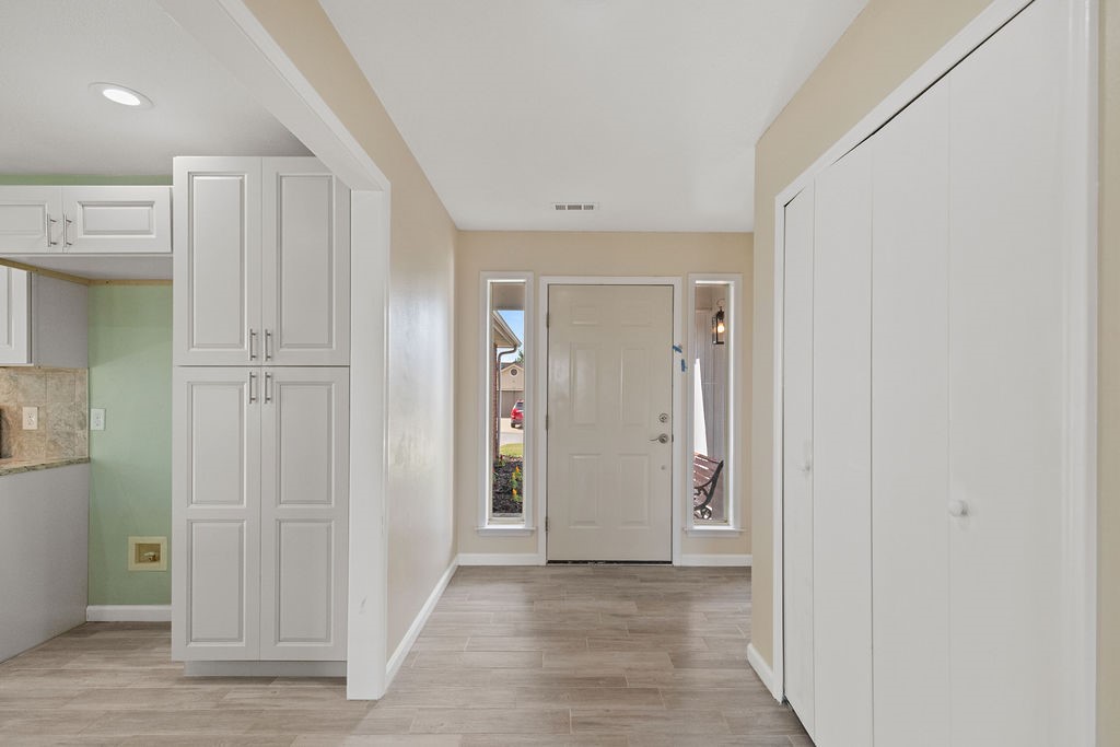 Meadow Acres Blk Ii Rogers - Residential