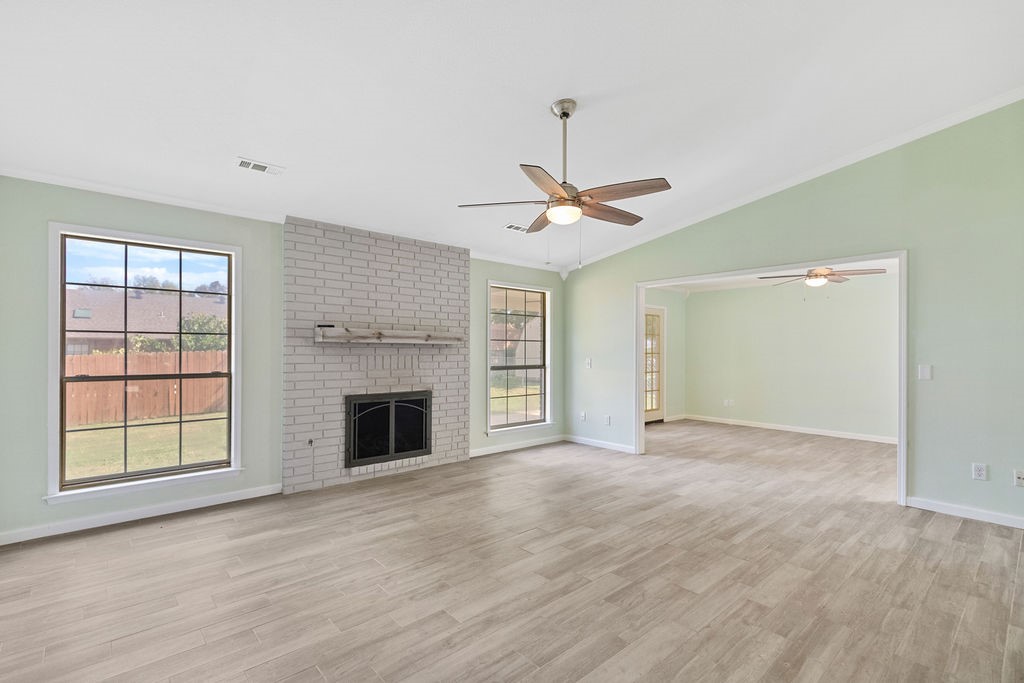 Meadow Acres Blk Ii Rogers - Residential