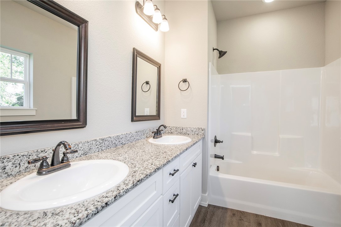 J D Coveys 2nd Add Gravette - Residential