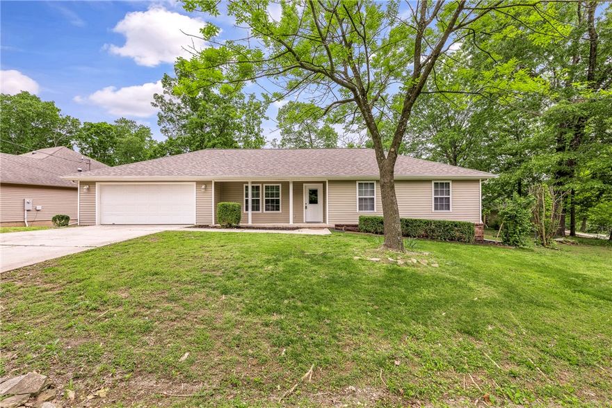 Enjoy the amenities  of Bella Vista to include the trails, golf courses, lakes, and so much more in this wonderful home that is close to everything Bella Vista has to offer and just a short distance to Bentonville, the Promenade Mall and other wonderful entertaining districts. 
This home sits on a pretty level lot has a great floor plan. The covered 21 feet covered patio will be great for entertaining guests. Recent updates include interior paint of walls, trim and ceilings, new lvl flooring in two bedrooms, and a new dining light. All appliances convey with the home to include the refrigerator, washer and dryer.