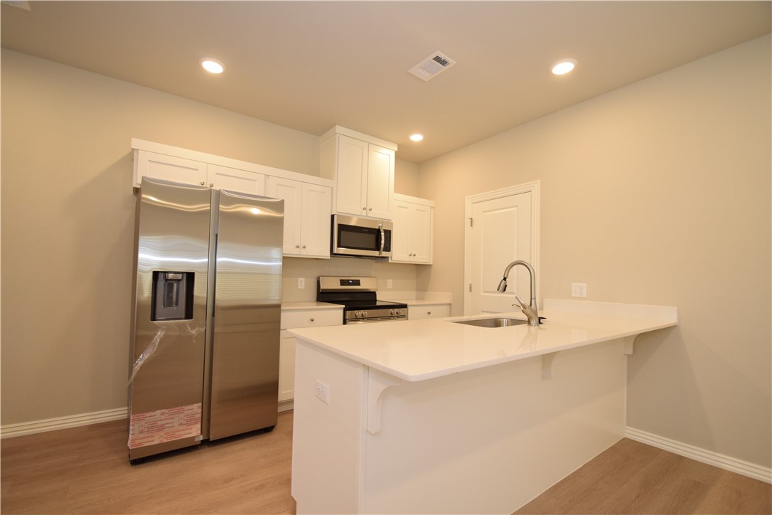 POIGAI ESTATES - Residential Lease