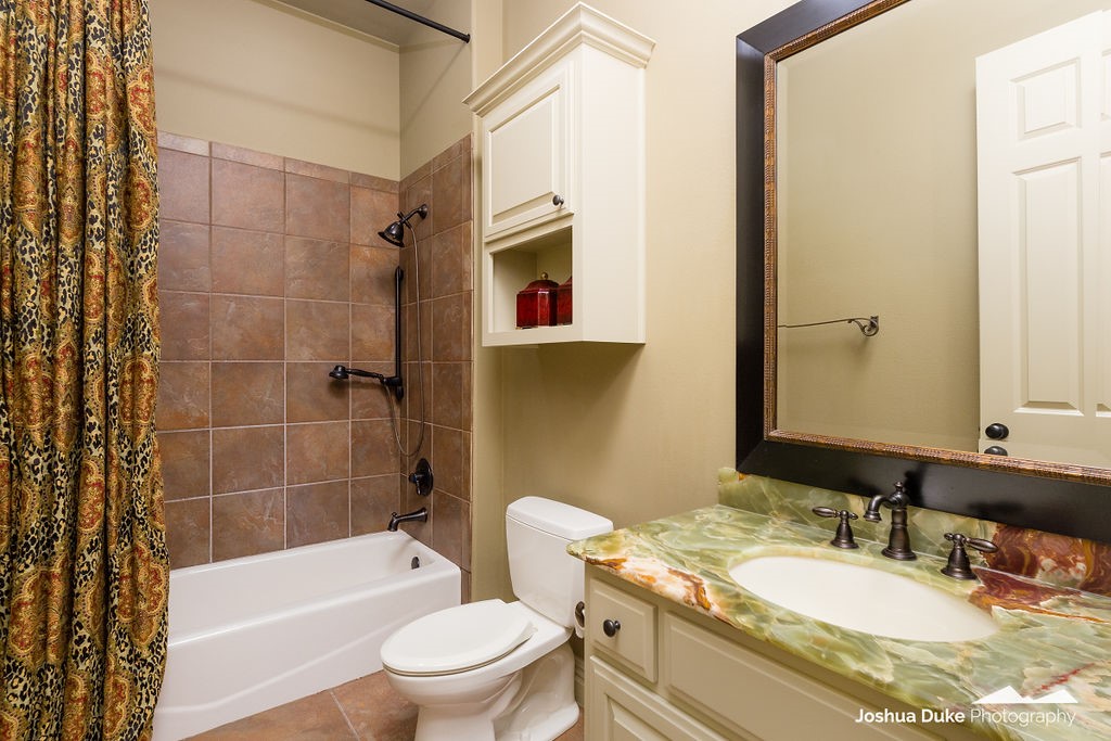 Estates At Dogwood Canyon - Residential