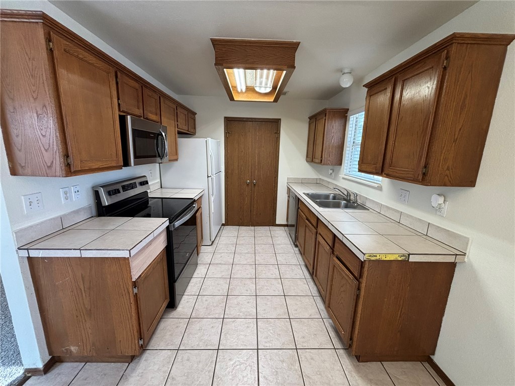 Meadowlands I & Il - Residential