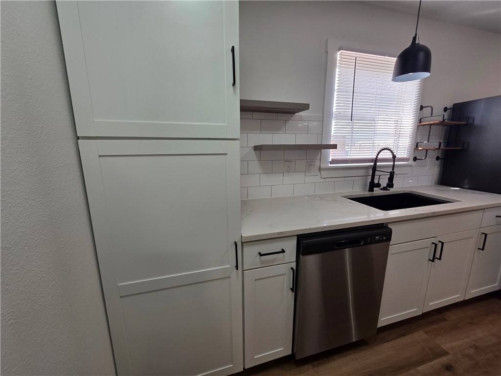 33-20-30 Bentonville - Residential Lease