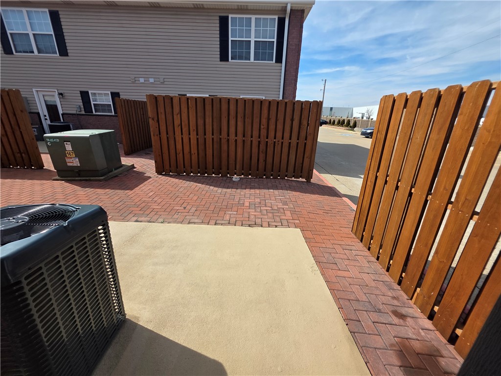 33-20-30 Bentonville - Residential Lease