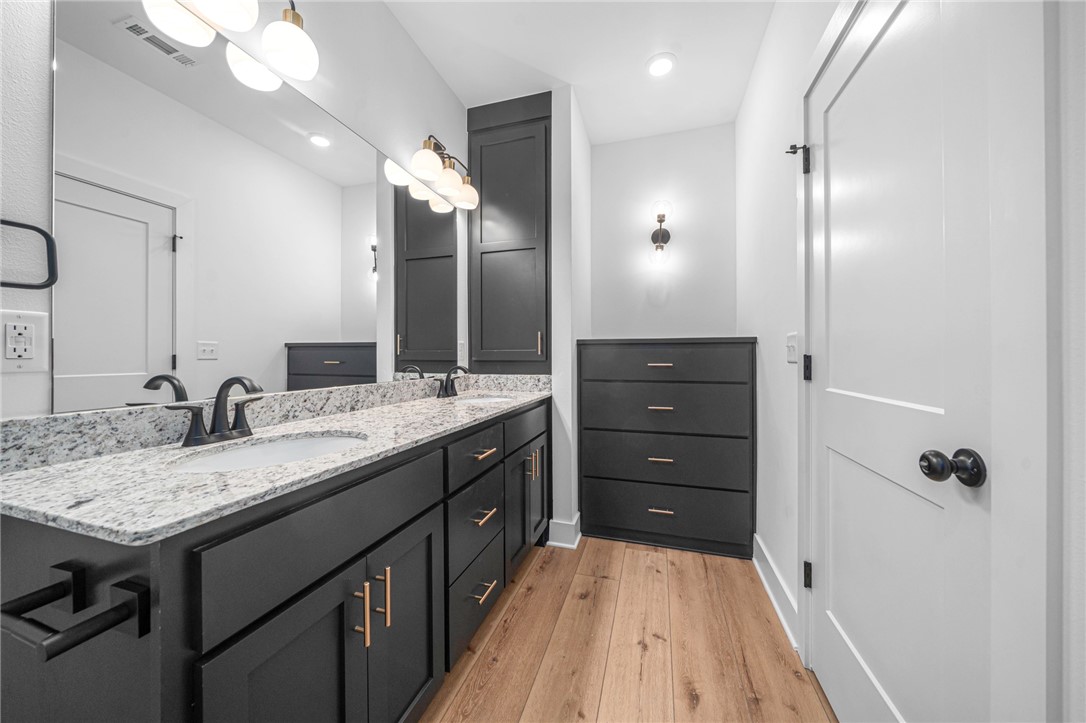 Wells Lake Cottages at Chaffee Cottages - Residential