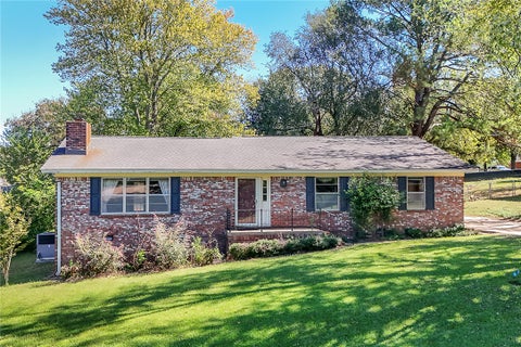 Photo of 2804 N Erie Avenue, Russellville, AR 72802 (MLS # 1364937)