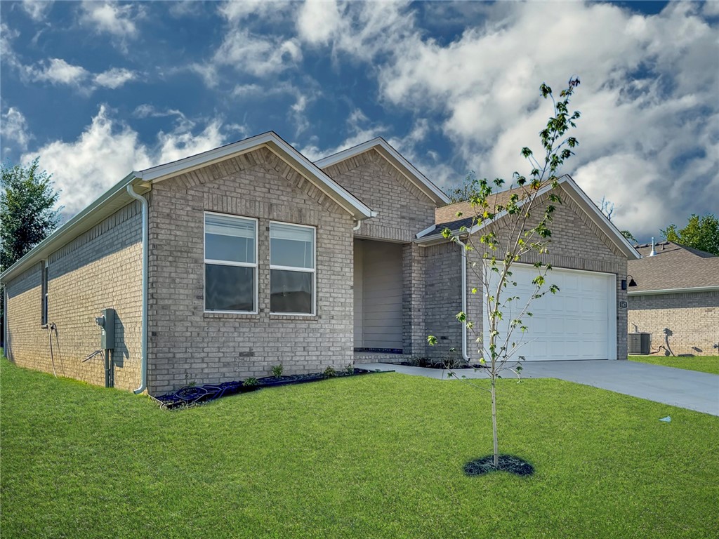 Sold before print! Delightful Denton Plan in Wagon Wheel Phase 2, in Farmington, Arkansas! Each home in Wagon Wheel is meticulously crafted with attention to detail, creating a space that feels both luxurious and welcoming. From the moment you walk through the door, you'll be greeted by modern features and spacious a layout that caters to every lifestyle. Our homes boast premium finishes and thoughtful designs, ensuring that you'll be stepping inside your own personal oasis. These homes will be complete with LVP flooring throughout and wood shelving in all closets, pantry and utility room. The kitchen will have quartz kitchen counters, 36-inch cabinets, and stainless-steel appliances! Home will have a Garage Door Opener. Primary bath will have quartz countertops, double sinks, and an oversized walk-in shower. Each home comes with 4-sided brick with Hardie Ā® per plan. Taxes and Parcel TBD.